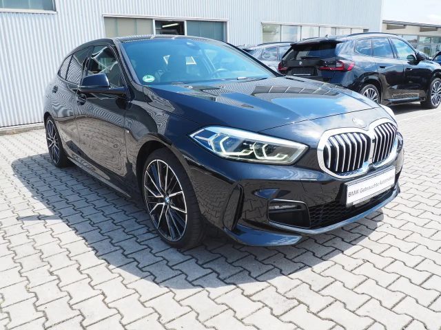 BMW 120 i Aut. M Sport*Panorama*Lenkradhzg*19"Alu*Komfortzugang* 2021 Benzine
