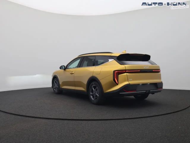 Kia K4