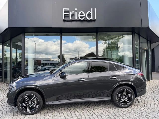 Mercedes-Benz GLC 300 de 4M Coupe AMG Night AHK Pano Digi BUR 2024 Hybride / Diesel