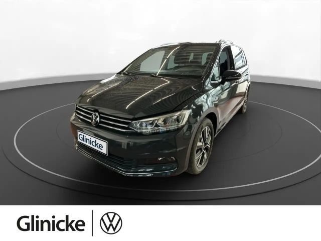 Volkswagen Touran 1.5 TSI Highline SHZ SiHz ACC PDC LED 2021 Benzine