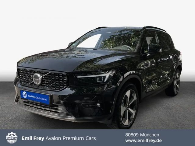 Volvo XC40 XC40 B3 B DKG Plus Dark 2025 Benzine