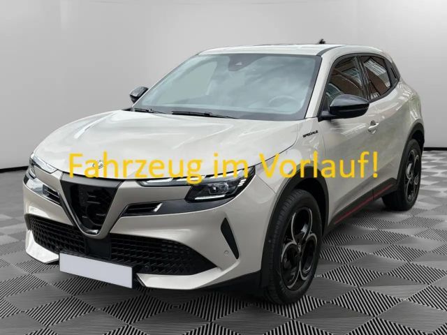 Alfa Romeo Junior 1.2 VGT Speciale 48V-MILD-Hybrid 146PS 6-AT LED Wi 2025 Benzine