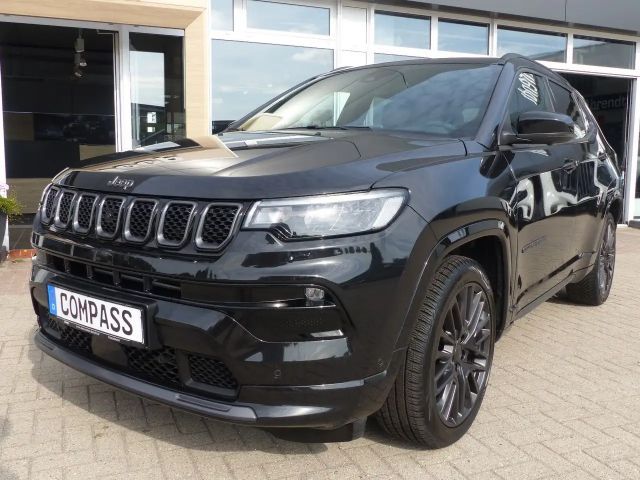 Jeep Compass COMPASS MY21 S 1.3l T4 110 kW LED Memory Leder 2022 Benzine