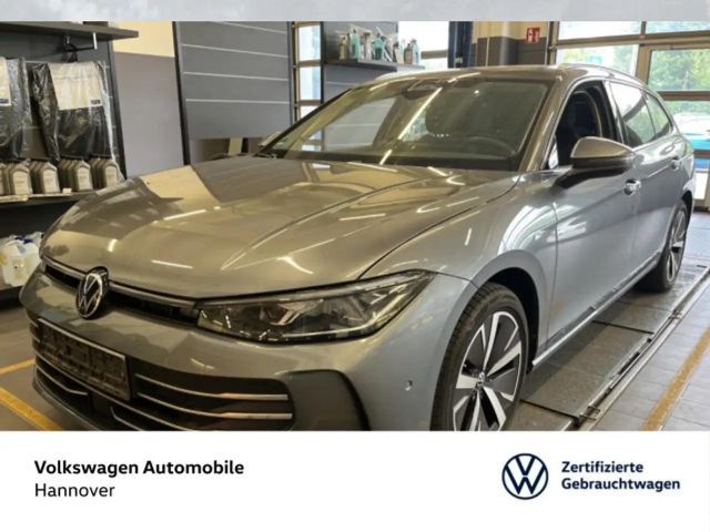 Volkswagen Passat Variant 1.5 eTSI DSG Business DCC AHK ACC 2024 Benzine