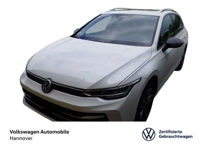 Volkswagen Golf VIII 1.5 eTSI DSG Energy Navi Pano LED DigC 2025 Benzine