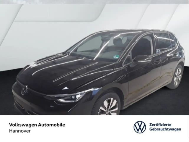 Volkswagen Golf VIII 1.5 TSI Goal Navi AHK Kamera LED DigCo 2025 Benzine