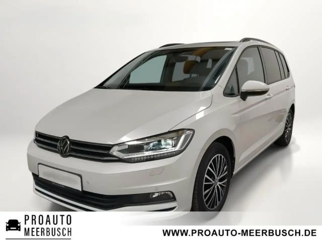 Volkswagen Touran Comfortline AHK/PANO/STNDHZNG/CARPLAY/DYN 2025 Benzine