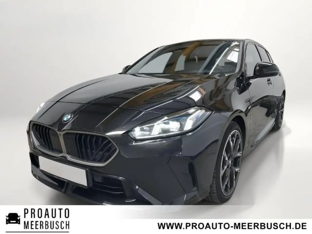 BMW 120 i M Sport MASSAGE/HEADUP/MMRY/360º/H&K/AHK 2025 Benzine
