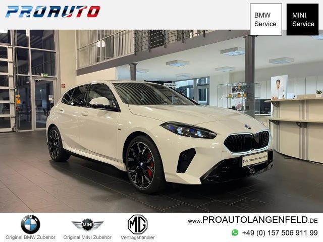 BMW 120 i M Sport Pro PANO/HUD/Kom.Zg/Dr.As+/19"/360° 2025 Benzine