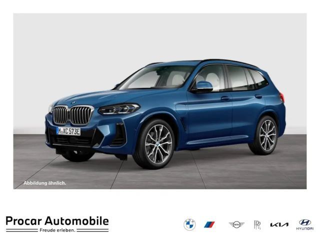 BMW X3 xDrive30e MSport DA PA+ ACC Pano Laser 20" LMR 2023 Hybride / Benzine