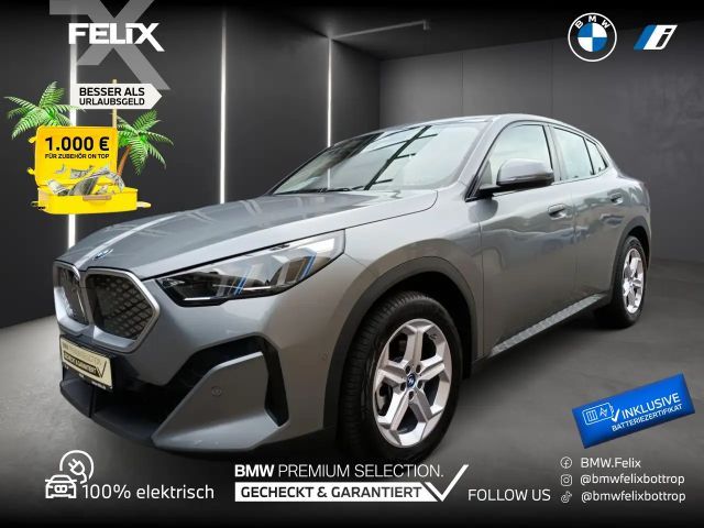 BMW iX2 30xDrive+LIVE COCKPIT PRO+ICONIC GLOW+HEAD UP 2025 Elektrisch