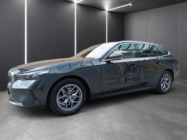 BMW 520 d Touring LED ADAPTIV+DRIVING+PARKING ASS+HIFI+LIV 2025 Diesel