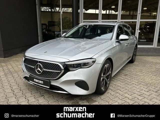 Mercedes-Benz E 300 E 300 e T Avantgarde 360°+DIGITAL+Memory+Distro 2024 Hybride / Benzine