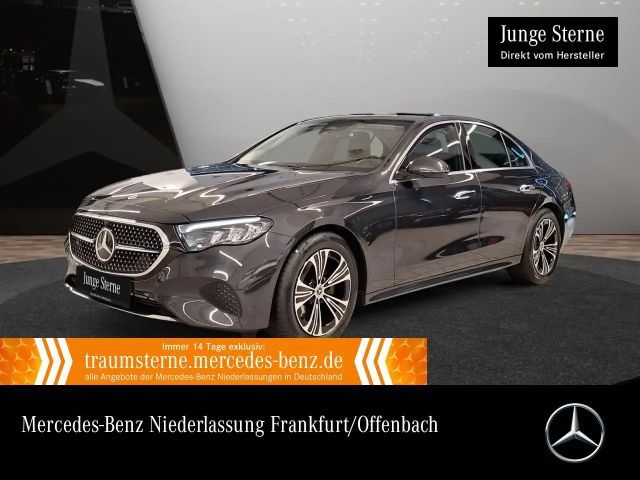 Mercedes-Benz E 220 d Avantgarde Pano Distr+ LED Kamera PTS 9G 2025 Diesel