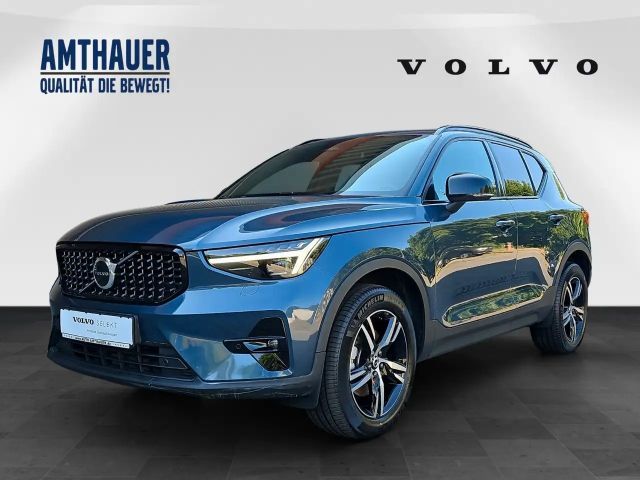 Volvo XC40 B3 Plus Dark PANORAMA/PIXEL-LED/CAM 2025 Benzine