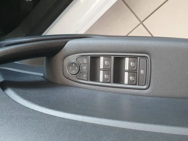 Mitsubishi Grandis