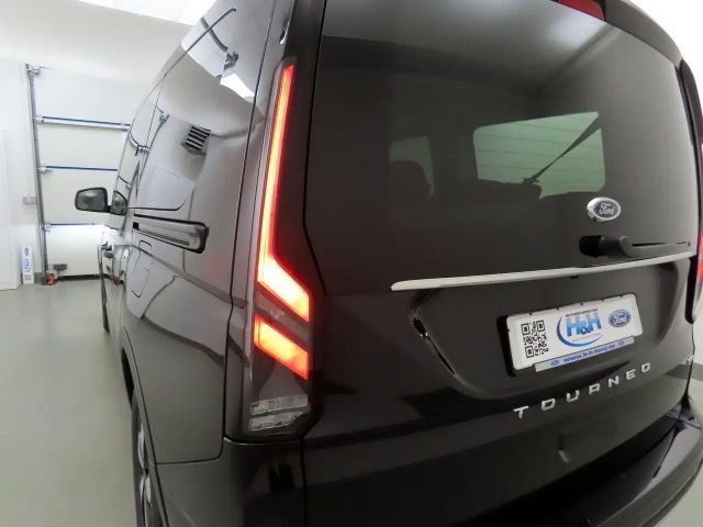 Ford Grand Tourneo