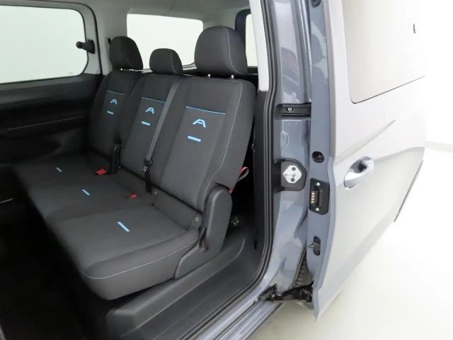 Ford Grand Tourneo