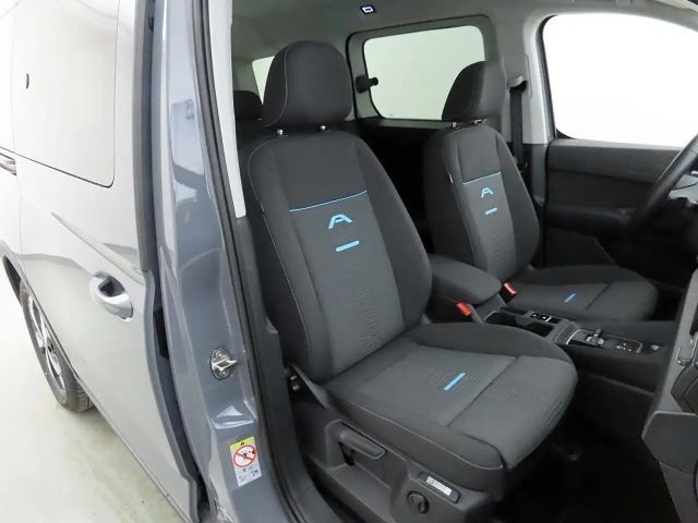 Ford Grand Tourneo