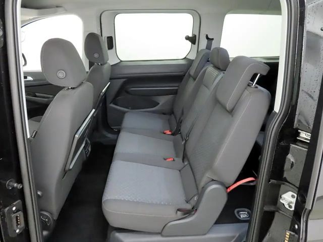 Ford Grand Tourneo