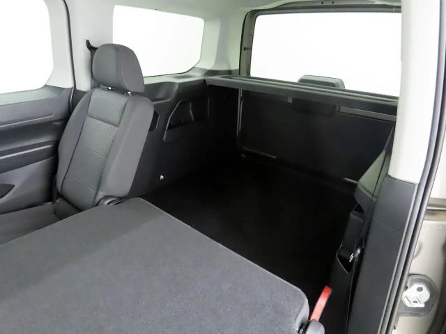 Ford Grand Tourneo