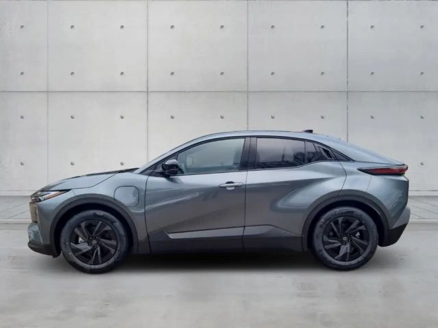 Toyota C-HR+