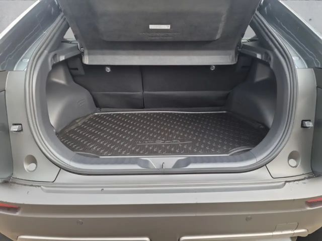 Toyota C-HR+