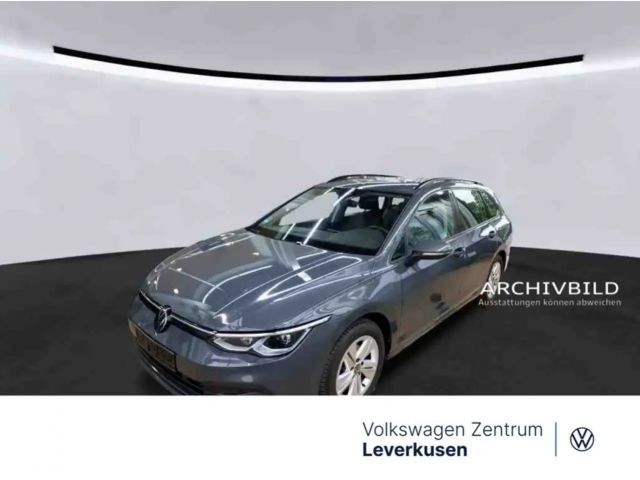 Volkswagen Golf VIII Variant Life DSG ACC NAVI PDC SHZ LED 2023 Benzine