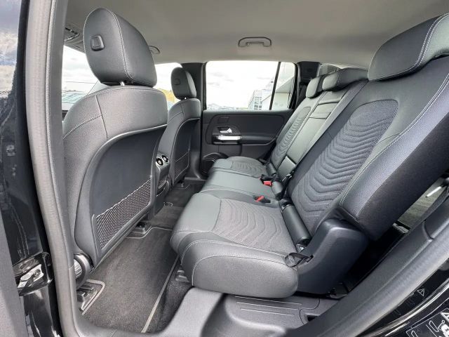 Mercedes-Benz EQB 250