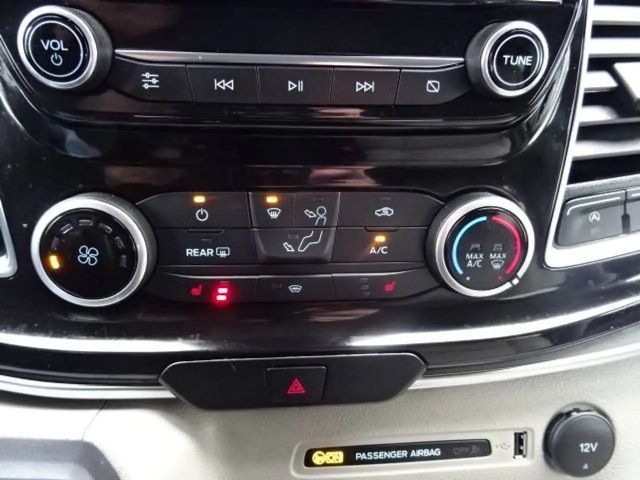 Ford Tourneo Custom
