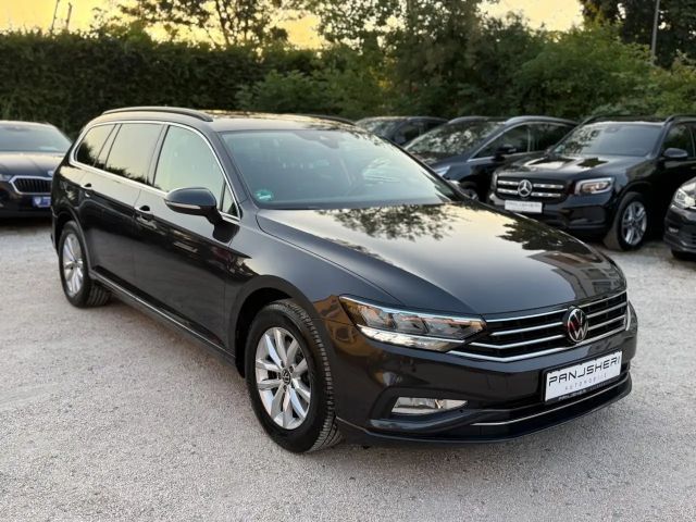 Volkswagen Passat Variant Business DSG Kamera ACC BlindSpot 2022 Diesel