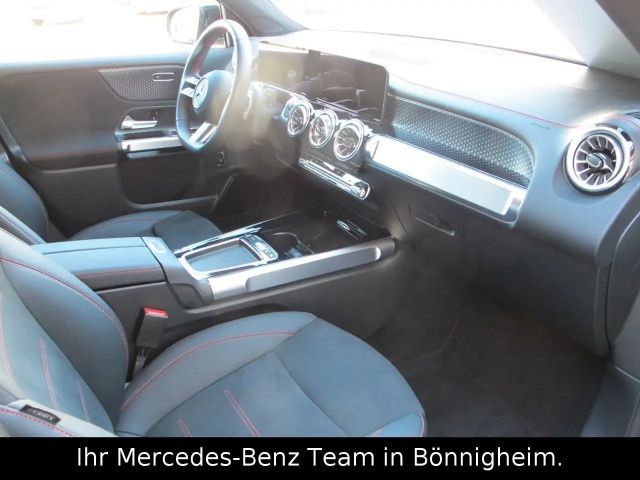 Mercedes-Benz EQB 300