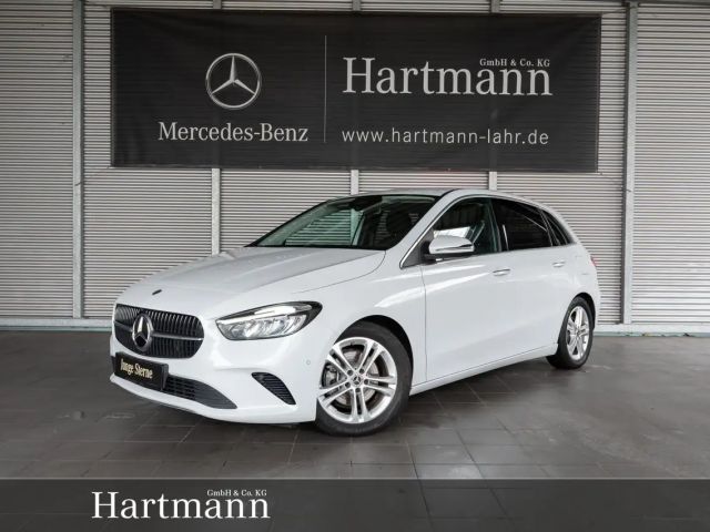 Mercedes-Benz B 200 B 200 Progressive 7G KeyGo Totwinkel AHK LED SHZ 2023 Benzine
