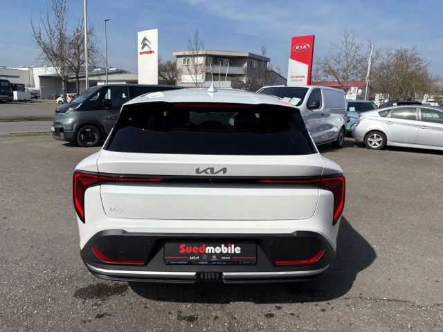 Kia K4