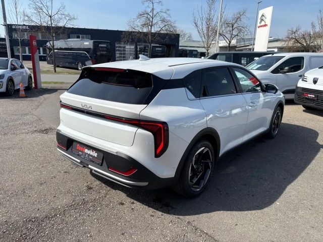 Kia K4