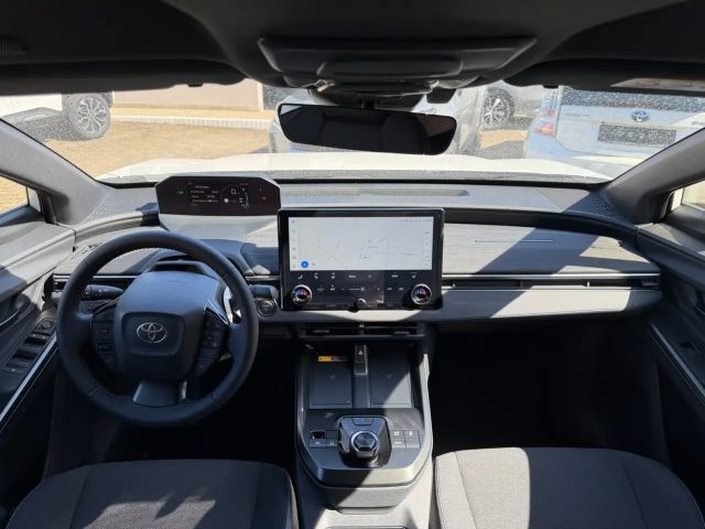 Toyota C-HR+
