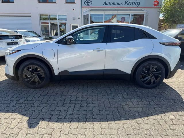 Toyota C-HR+