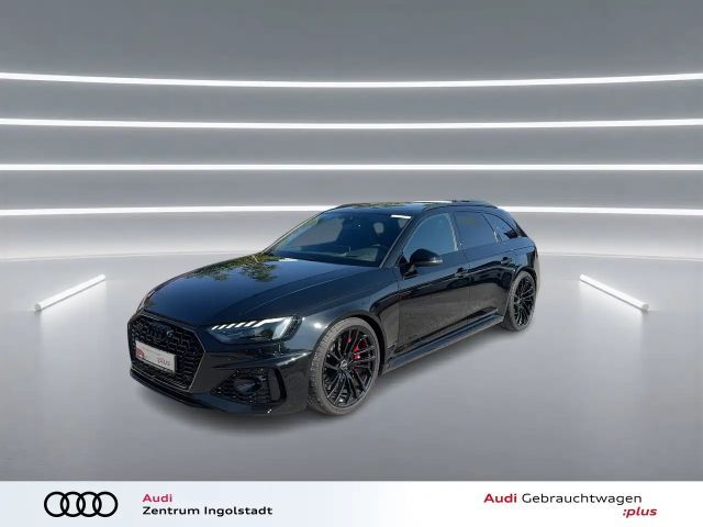 Audi RS4 Avant AHK PANO MATRIX B&O Memory Kamera 20" 2023 Benzine