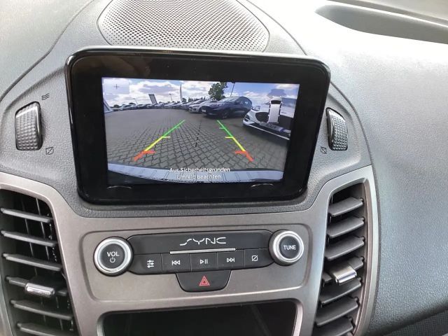 Ford Grand Tourneo
