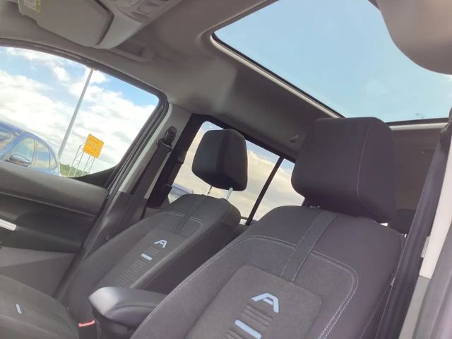 Ford Grand Tourneo
