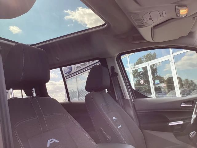 Ford Grand Tourneo