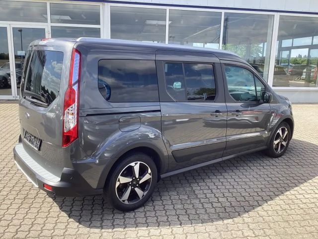 Ford Grand Tourneo