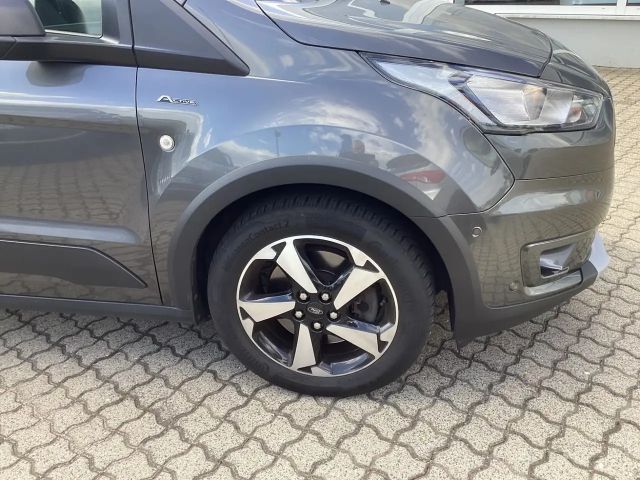 Ford Grand Tourneo