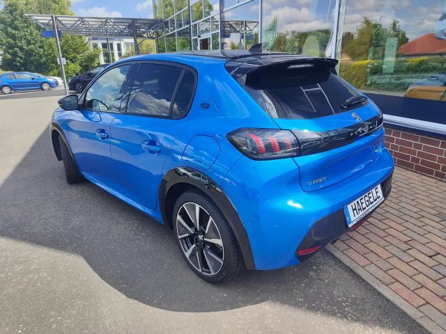Peugeot e-208