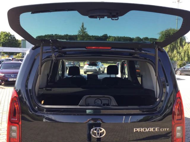 Toyota Proace City