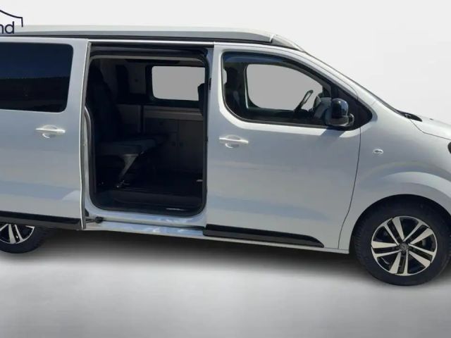 Peugeot Traveller