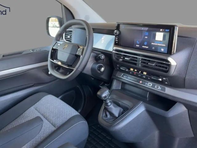 Peugeot Traveller