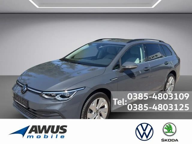 Volkswagen Golf VIII Variant 1.5TSI Style AHK 2023 Benzine