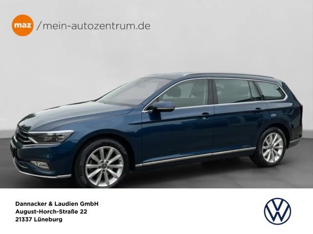 Volkswagen Passat Variant 2.0 TSI Elegance Alu Matrix-LED AHK Pano Navi Sitz 2023 Benzine