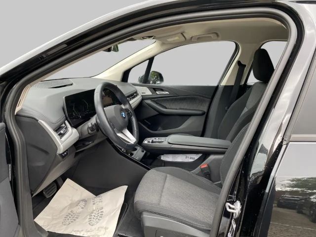 BMW 216
